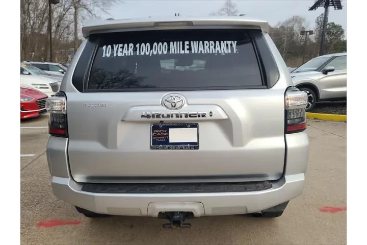 $31353 : Toyota 4Runner 2022 4x2 SR5 image 6