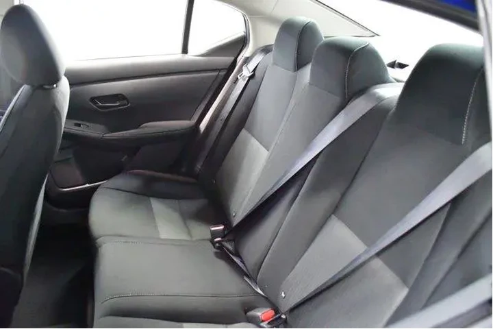 $19994 : Nissan Sentra 2025 SV 4dr Se image 10