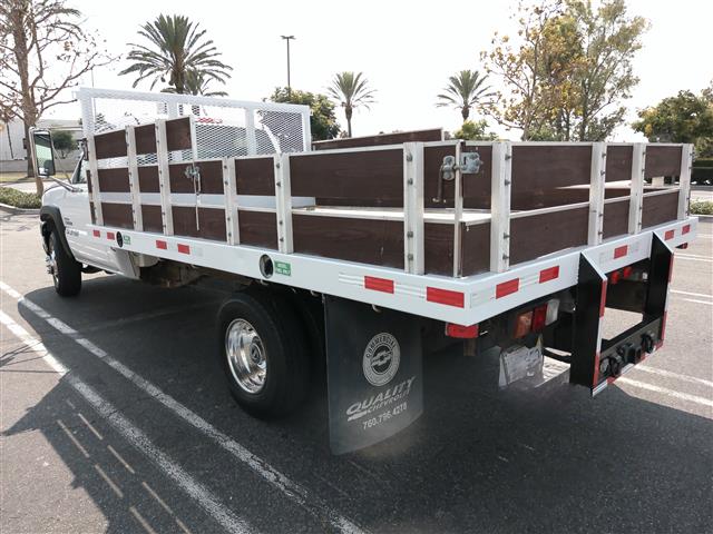 $12000 : 2005 Chevrolet silverado 3500 image 3