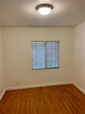 $1100 : Wilmington Casa image 4