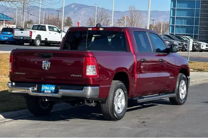 $36995 : Ram 1500 2024 4x4 Big Horn 4 image 2