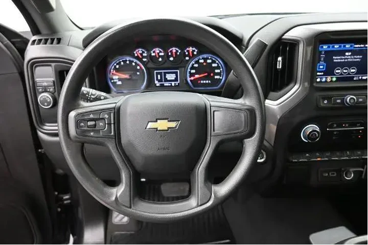 $31991 : Chevrolet Silverado 1500 202 image 6