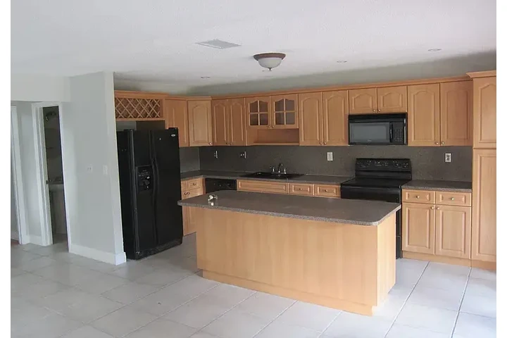 $2789 : HOUSE RENT IN MAIMI FLORIDA image 5