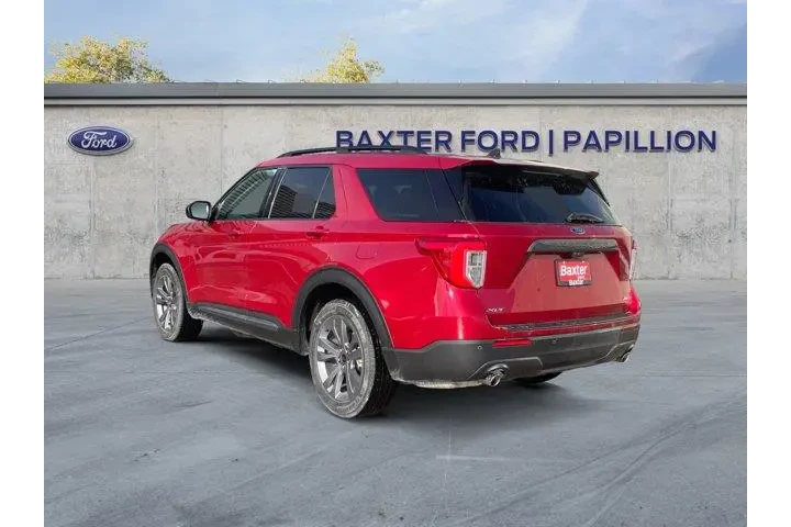 $29299 : Ford Explorer 2022 AWD XLT 4 image 3