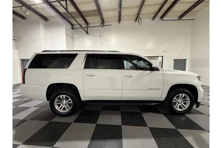$22049 : Suburban 2018 image 3