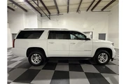 $22049 : Suburban 2018 thumbnail