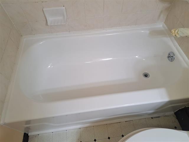 BATHTUBS Floor Tiles walls image 5