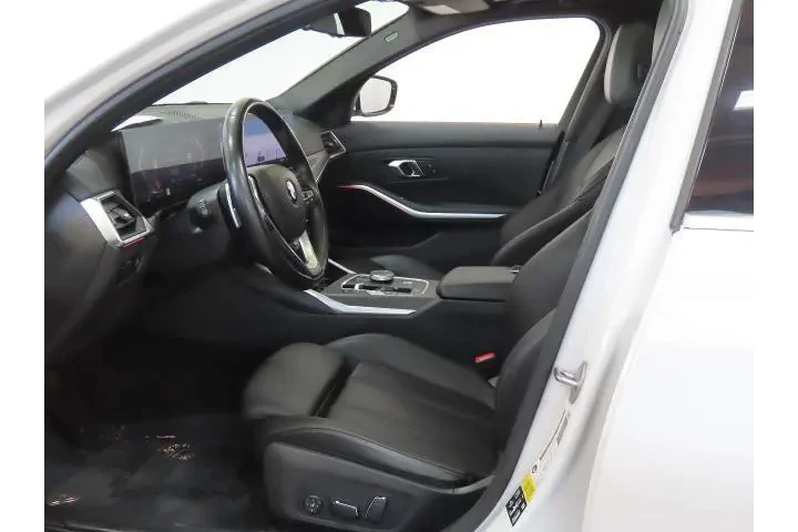 $30995 : BMW 3 Series 2024 AWD 330i x image 10