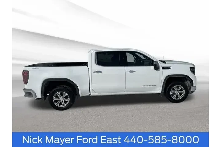 $39995 : GMC Sierra 1500 2025 4x4 SLT image 8