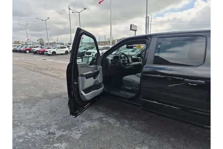 $39998 : Ford F-150 2025 4x4 XL 4dr S image 9