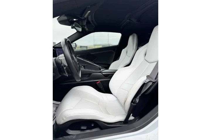 $63950 : 2021 Corvette Stingray image 9