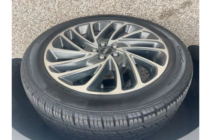 $22995 : Lincoln Nautilus 2020 Reserv image 9