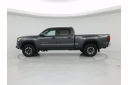 $32998 : Toyota Tacoma 2018 4x4 SR5 V thumbnail