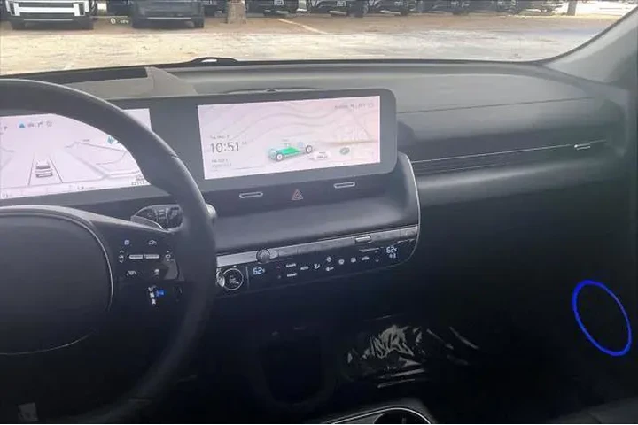 $30487 : Hyundai IONIQ 5 2024 Limited image 6