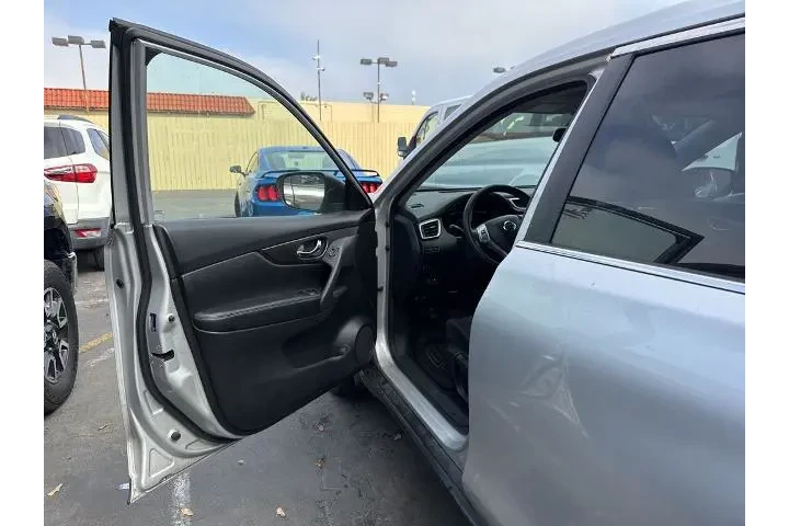 $8255 : Nissan Rogue 2014 AWD S 4dr image 6