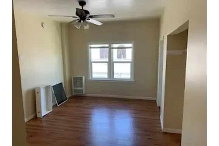 $1500 : LOS ANGELES  SE RENTA ESTUDIO image 5