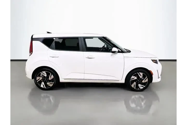 $19875 : Kia Soul 2023 GT-Line 4dr Cr image 8