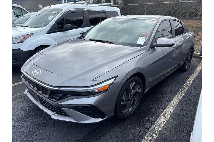 $24778 : Hyundai ELANTRA Hybrid 2025 image 1