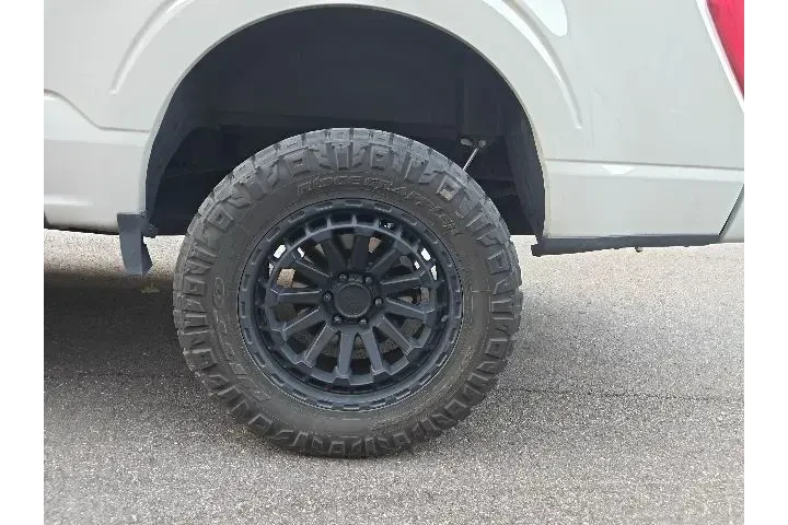 $37990 : Ford F-150 2023 4x4 Lariat 4 image 4