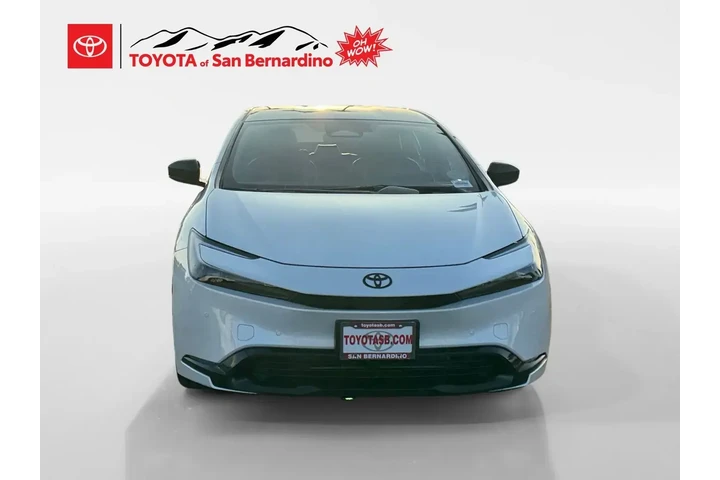 $39999 : Toyota Prius Plug-in Hybrid image 8
