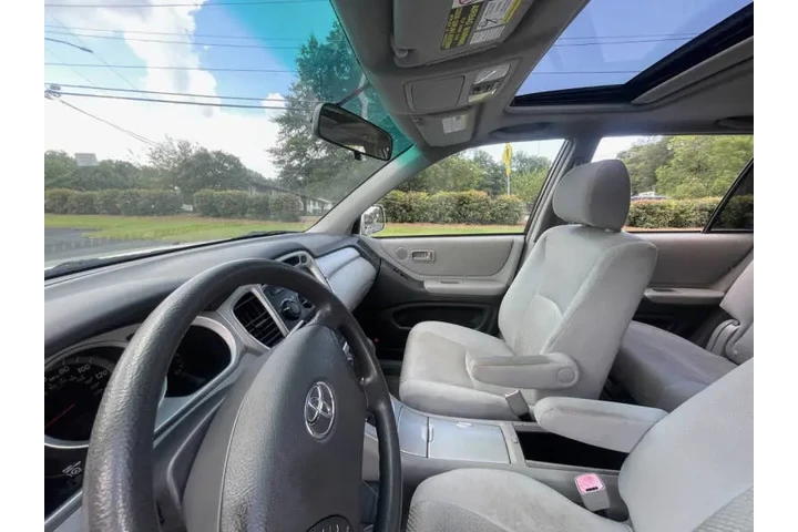 $11000 : 2006 Highlander Hybrid image 7