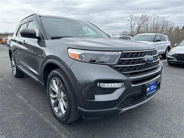 $26000 : 2020 Explorer XLT image 1