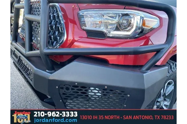 $35677 : Toyota Tacoma 2019 4x4 TRD S image 10