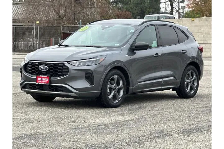 $19990 : Ford Escape 2023 ST-Line 4dr image 8