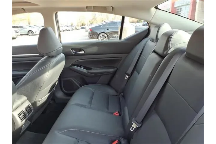 $25495 : Nissan Altima 2024 2.5 SL 4d image 6