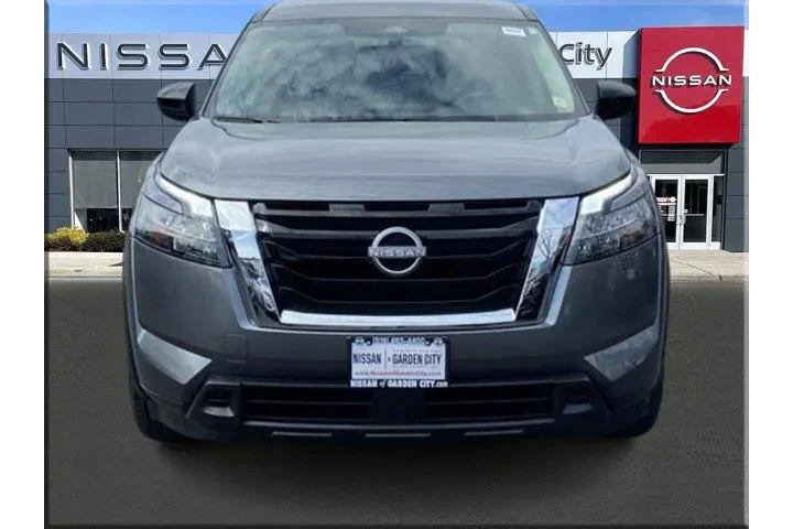 $27222 : Nissan Pathfinder 2024 AWD S image 1