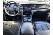 $29670 : Jeep Grand Cherokee 2023 4x4 thumbnail