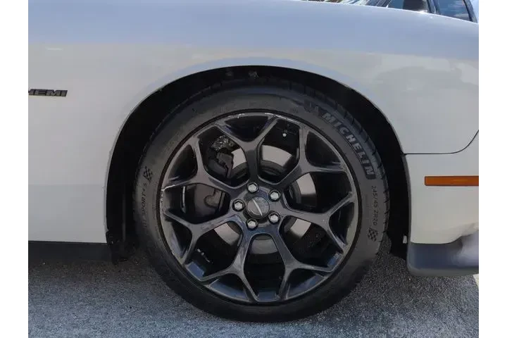 $19934 : Dodge Challenger 2019 R/T 2d image 10