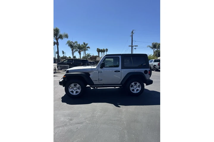 $27924 : Jeep Wrangler 2021 4x4 Sport image 6
