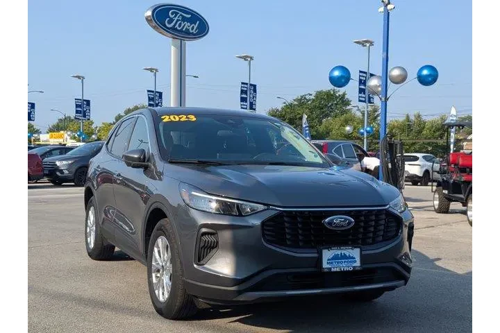 $25217 : Ford Escape 2023 AWD Active image 2