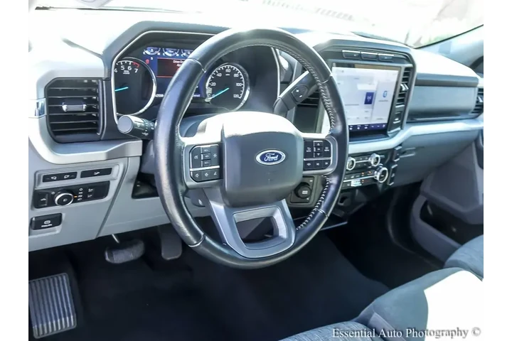 $38798 : Ford F-150 2022 4x4 XLT 4dr image 9