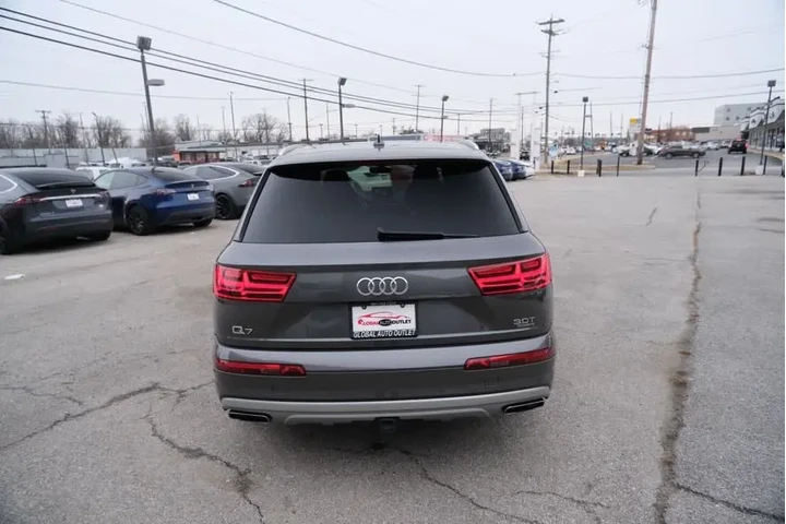 $25000 : 2018 Q7 Quattro 3.0T Prestige image 8