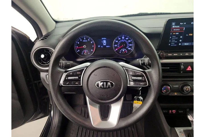 $15998 : Kia Forte 2020 FE 4dr Sedan image 10