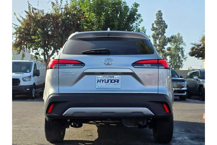 $24900 : Toyota Corolla Cross 2023 XL image 6