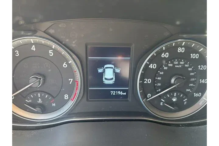 $15931 : Hyundai KONA 2019 AWD SEL 4d image 5