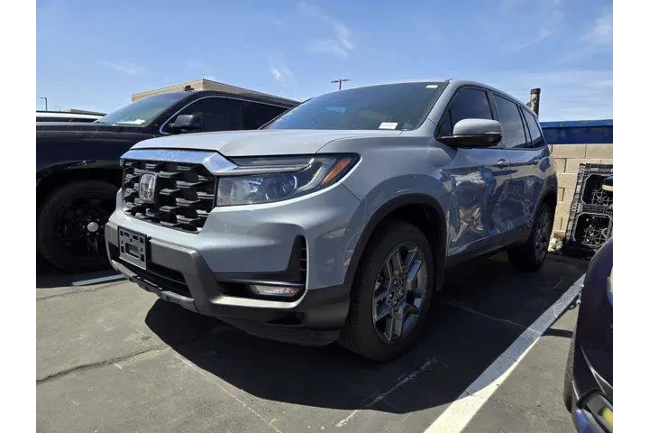 $33991 : Honda Passport 2023 AWD EX-L image 2