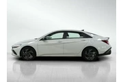 $24998 : Hyundai ELANTRA Hybrid 2025 thumbnail