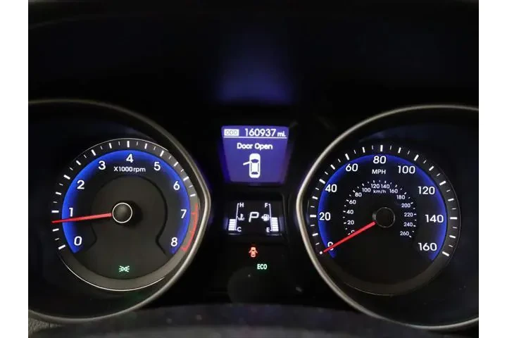 $5999 : Hyundai ELANTRA GT 2014 4dr image 4