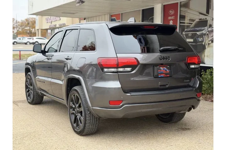 $17999 : 2019 Grand Cherokee Laredo image 7