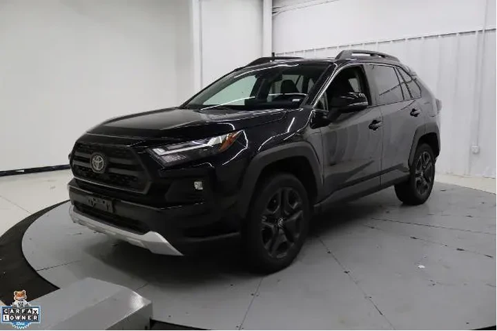 $28495 : Toyota RAV4 2023 AWD Adventu image 8