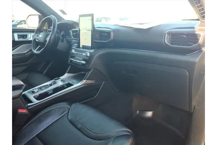 $30343 : Ford Explorer 2020 AWD ST 4d image 10