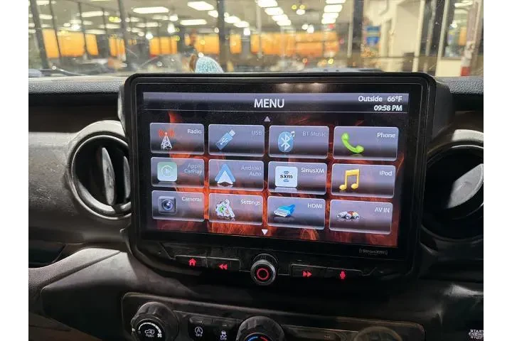 $22907 : Jeep Wrangler Unlimited 2021 image 9