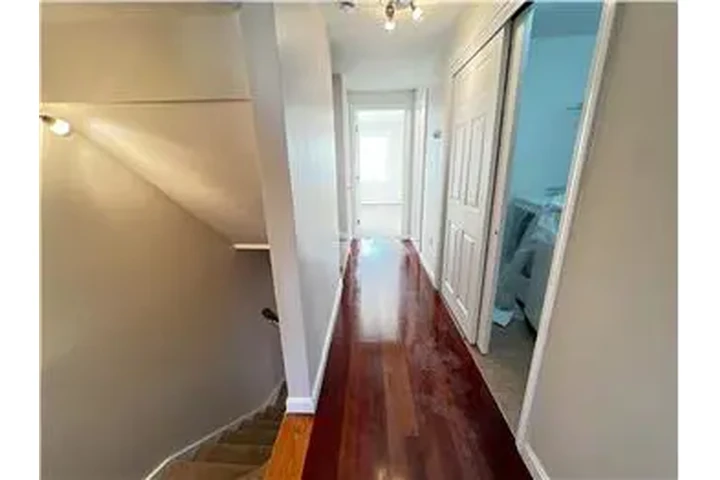 $3700 : Rental property with 3 bedro image 7