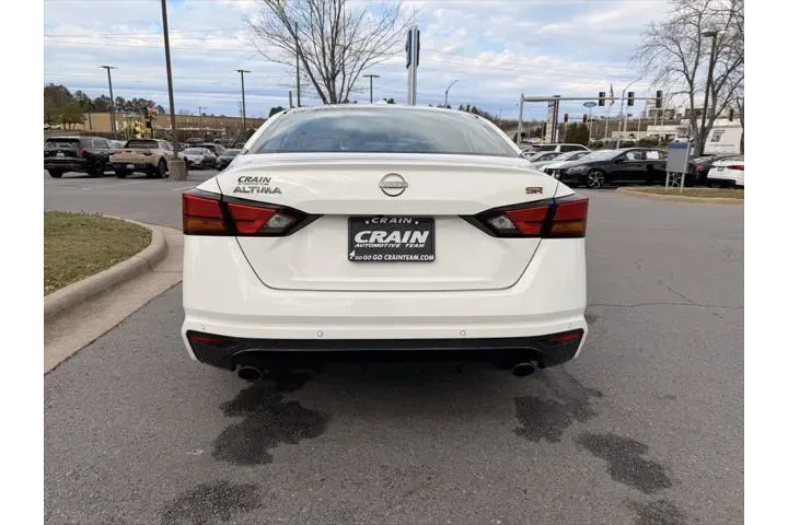 $21952 : Nissan Altima 2024 2.5 SR 4d image 6
