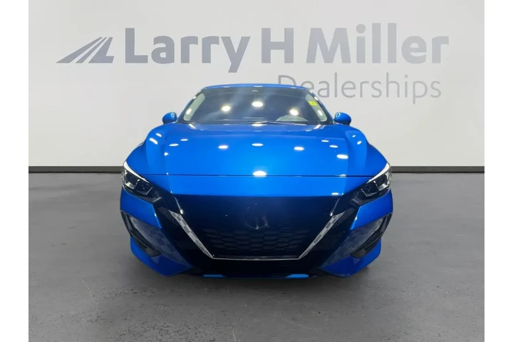 Nissan Sentra 2023 SV 4dr Se image 8