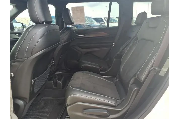 $31780 : Jeep Grand Cherokee L 2023 4 image 10